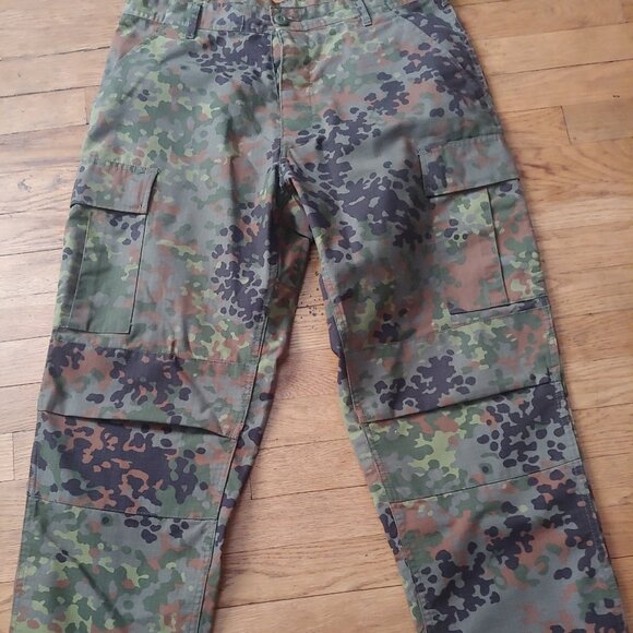Camo cargo pants - Picture 1 of 3